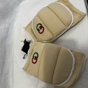 Gucci kneepads